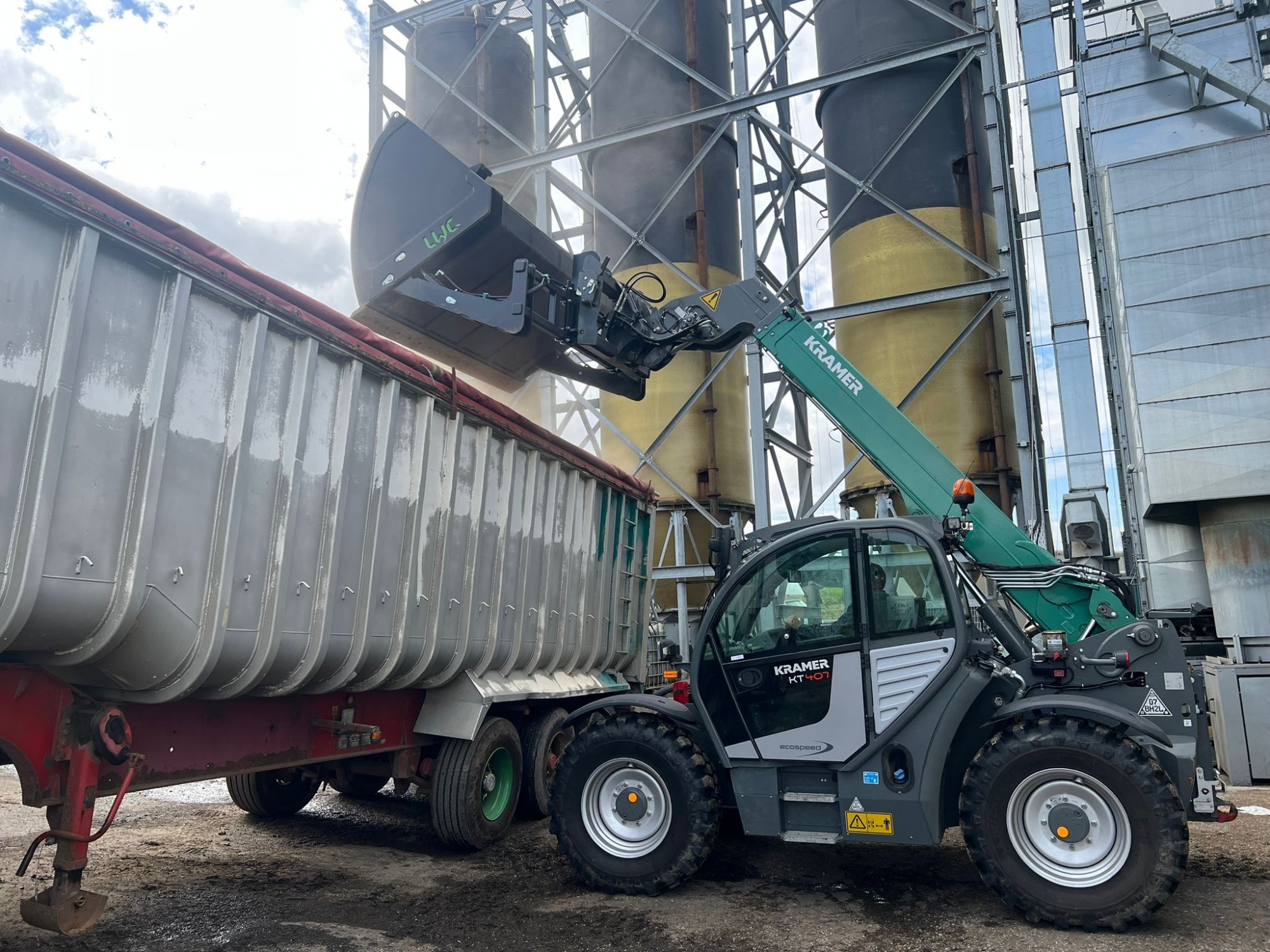 LWC launch new flagship High-Tip bucket